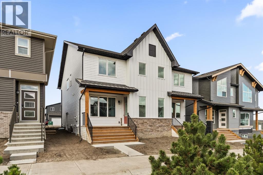 47 Herron Walk Ne, Calgary, Alberta  T3P 2L2 - Photo 1 - A2237515