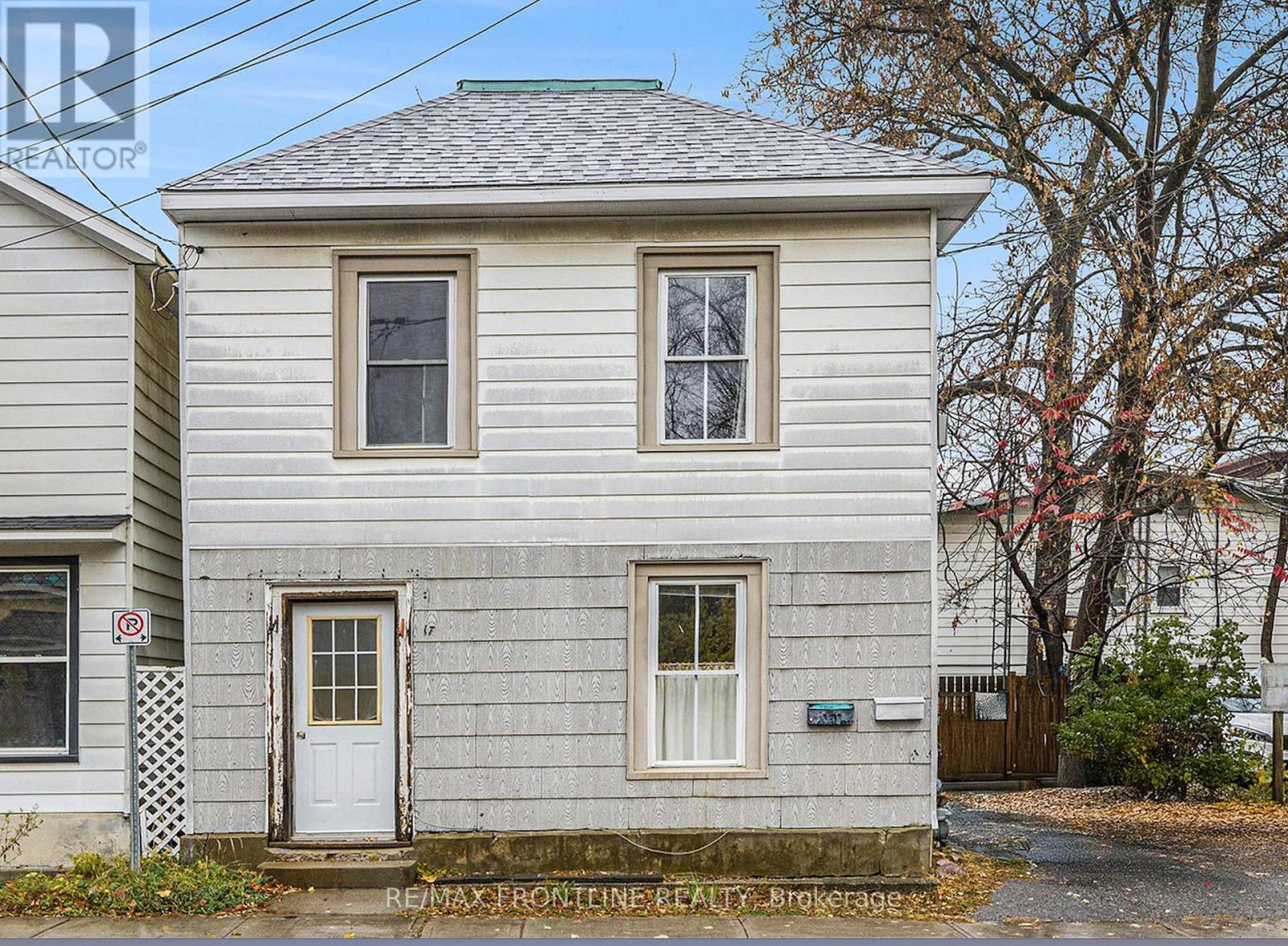 17 Mill Street, Perth, Ontario  K7H 1W1 - Photo 1 - X12499664