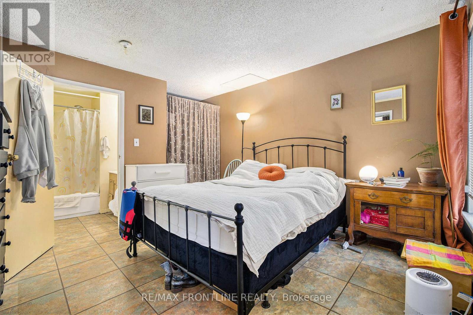 17 Mill Street, Perth, Ontario  K7H 1W1 - Photo 11 - X12499664