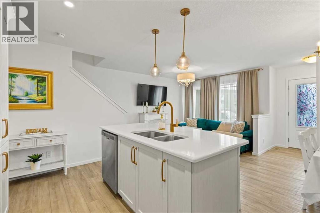 602 Osborne Drive Sw, Airdrie, Alberta  T4B 5G6 - Photo 11 - A2264984