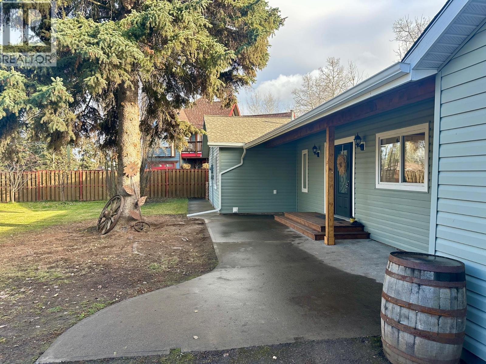 366 Northside Road, Vanderhoof, British Columbia  V0J 3A2 - Photo 10 - R3063480