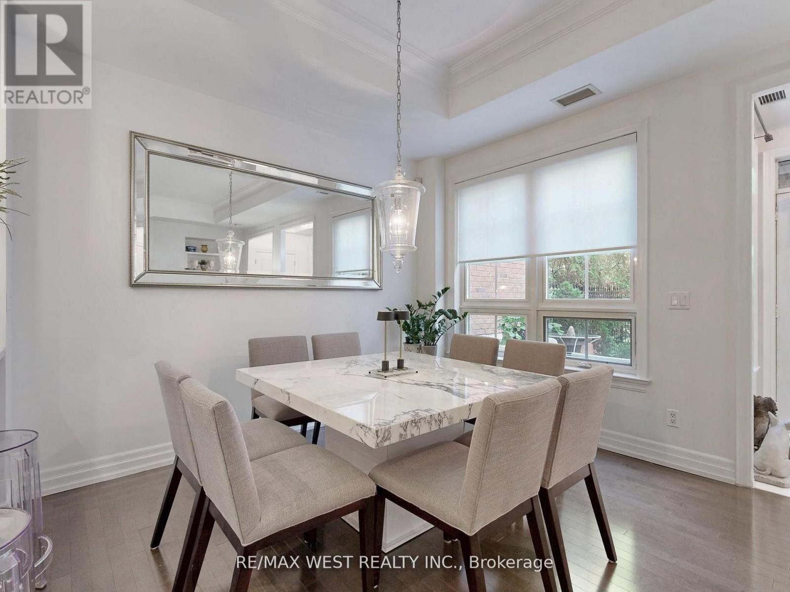 Th 14 - 20 Burkebrook Place, Toronto, Ontario  M4G 0A1 - Photo 10 - C12499718