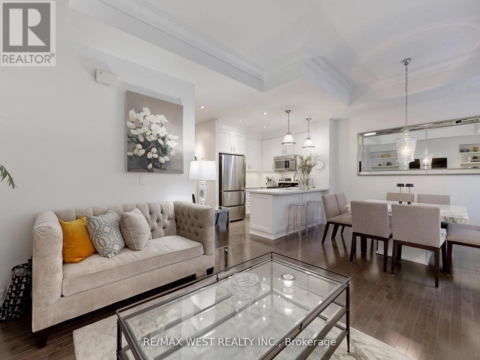 Th 14 - 20 Burkebrook Place, Toronto, Ontario  M4G 0A1 - Photo 14 - C12499718