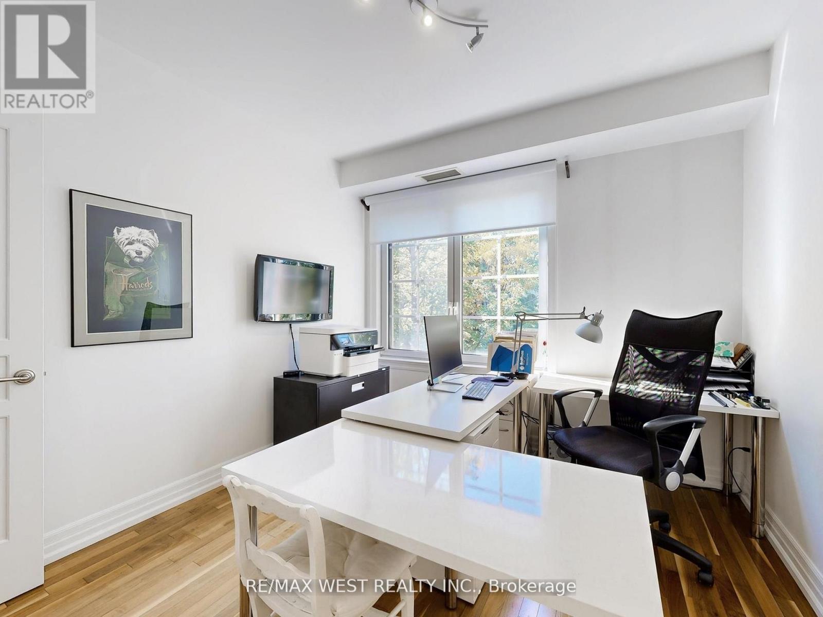 Th 14 - 20 Burkebrook Place, Toronto, Ontario  M4G 0A1 - Photo 26 - C12499718