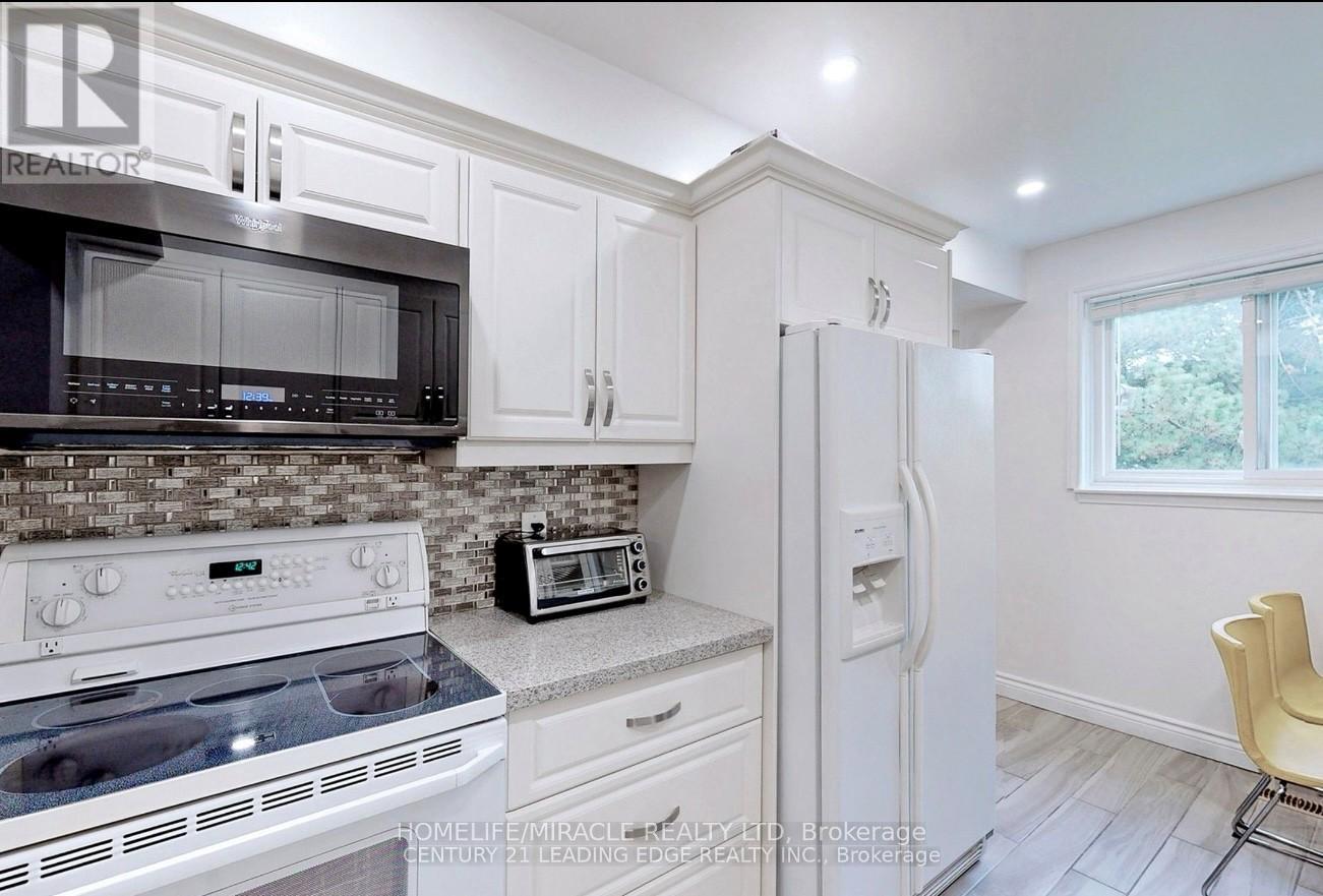 28 Scotney Grove, Toronto, Ontario  M1B 2S4 - Photo 12 - E12499704