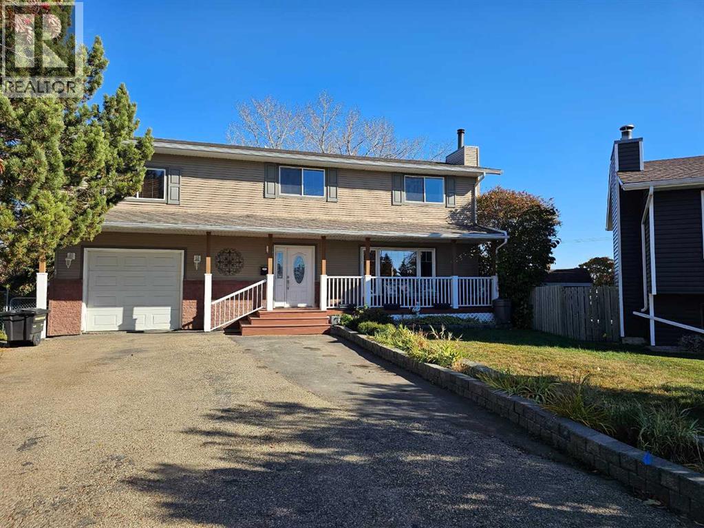 31 Willow Crescent, Lacombe, Alberta