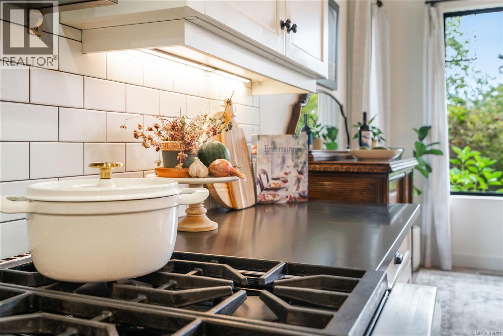 3943 Dillman Rd, Campbell River, British Columbia  V9H 1H5 - Photo 11 - 1015767