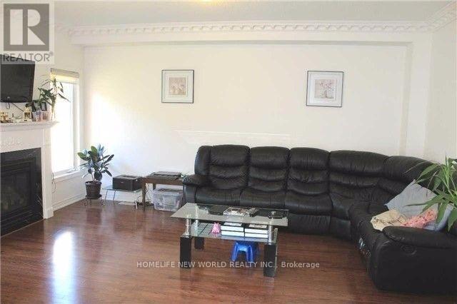 64 Thomas Foster Street, Markham, Ontario  L6C 2N6 - Photo 3 - N12499694