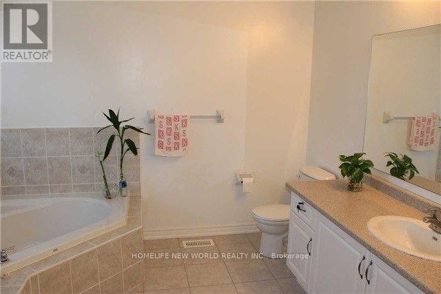 64 Thomas Foster Street, Markham, Ontario  L6C 2N6 - Photo 6 - N12499694