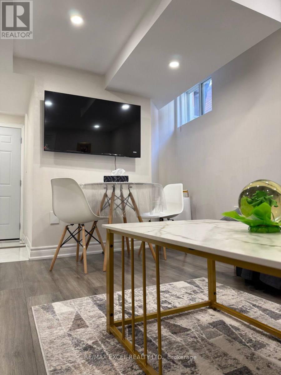 Basement - 106 Stephenson Crescent, Richmond Hill, Ontario  L4C 5W1 - Photo 2 - N12499716