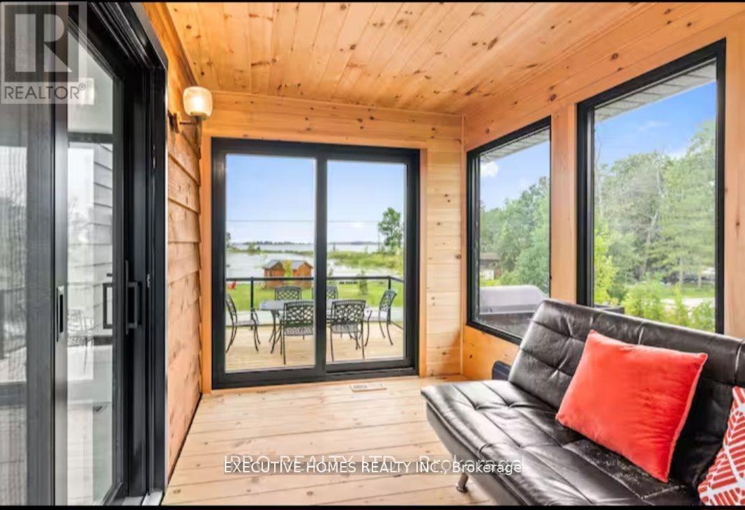 39 Long Point Road, Tay (Waubaushene), Ontario  L0K 2C0 - Photo 17 - S12499712