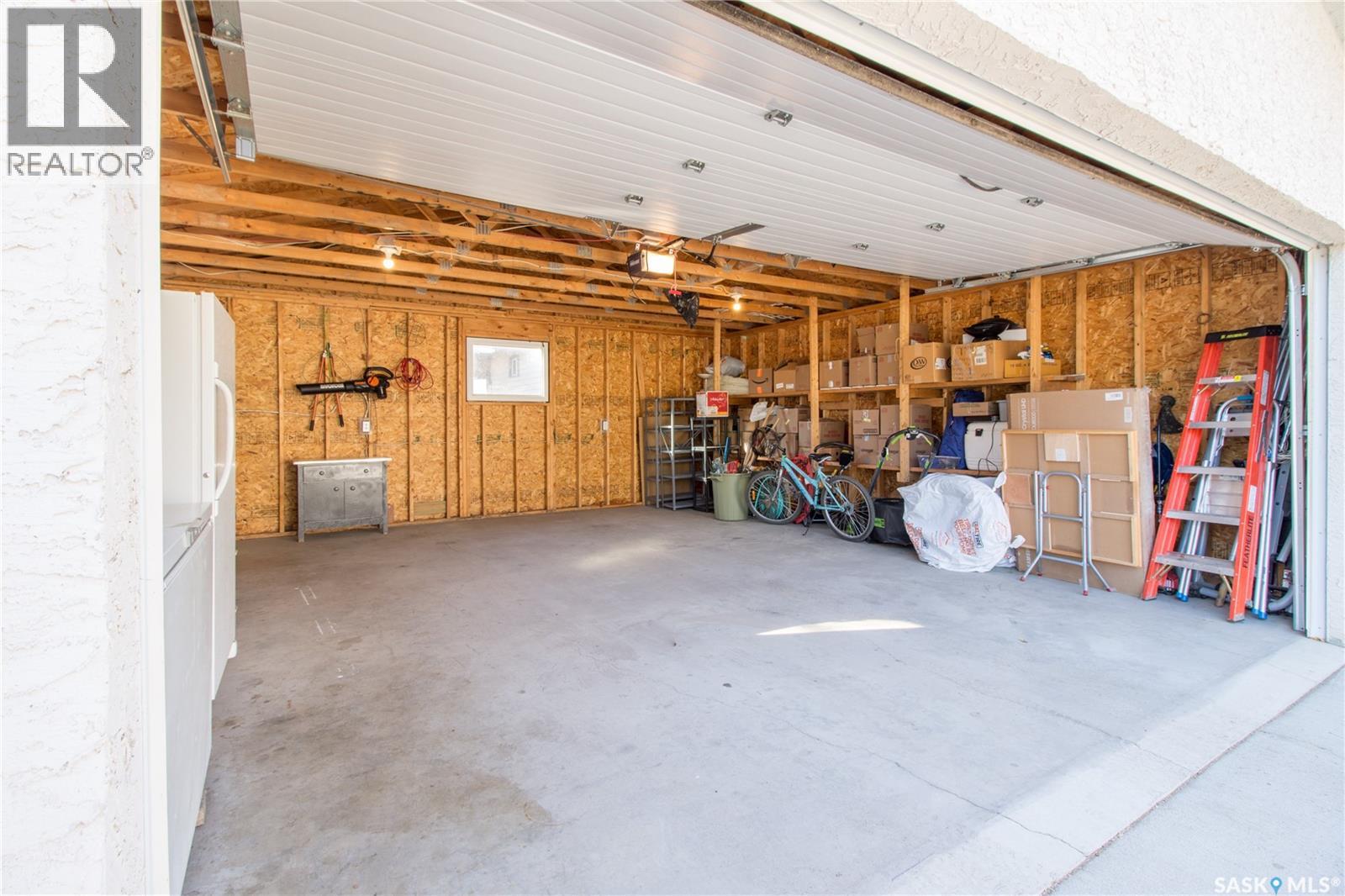 322 7th Street, Humboldt, Saskatchewan  S0K 2A0 - Photo 32 - SK022175