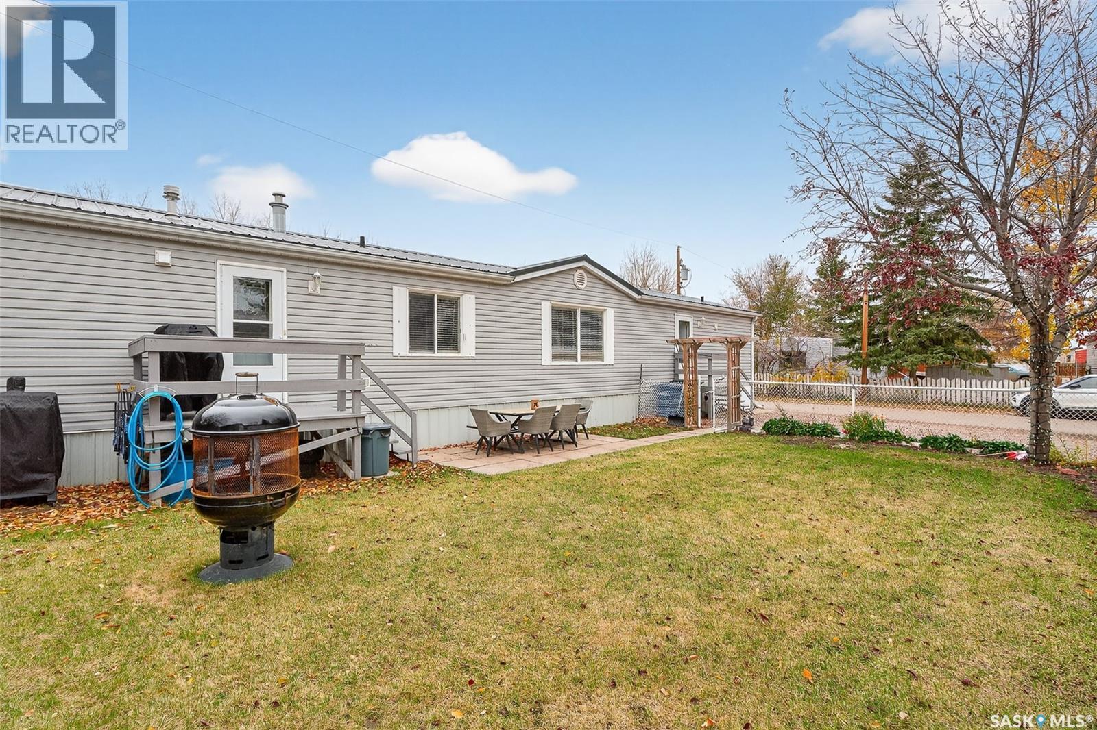 F5 1295 9th Avenue Ne, Moose Jaw, Saskatchewan  S6J 1C6 - Photo 3 - SK022160