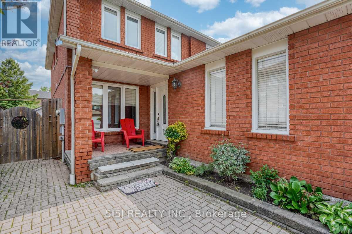 4679 Owl Circle, Mississauga, Ontario  L4Z 2W8 - Photo 21 - W12451905