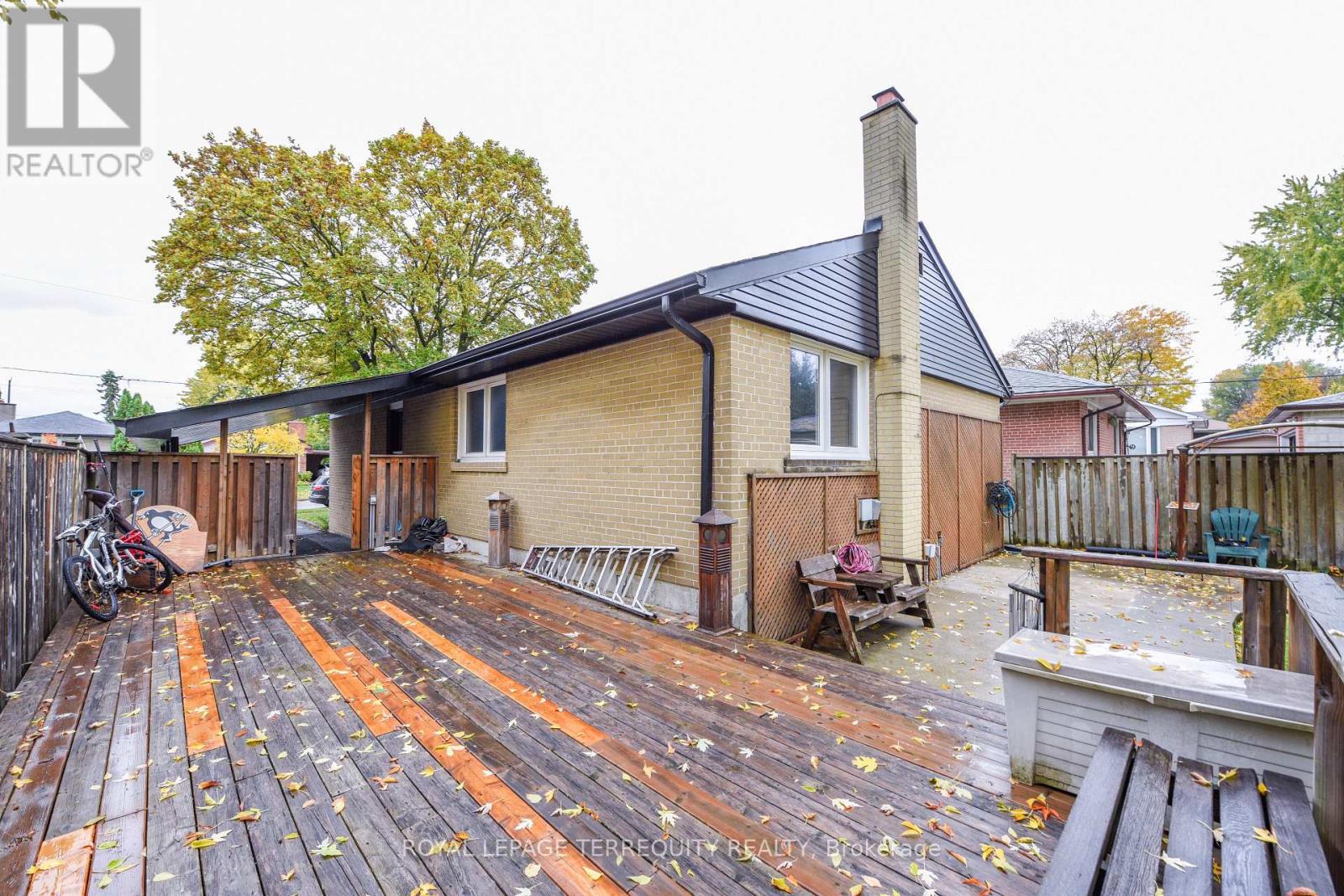 20 Hallow Crescent N, Toronto (Rexdale-Kipling), Ontario  M9W 2V9 - Photo 9 - W12499696