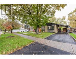 20 HALLOW CRESCENT, Toronto, Ontario