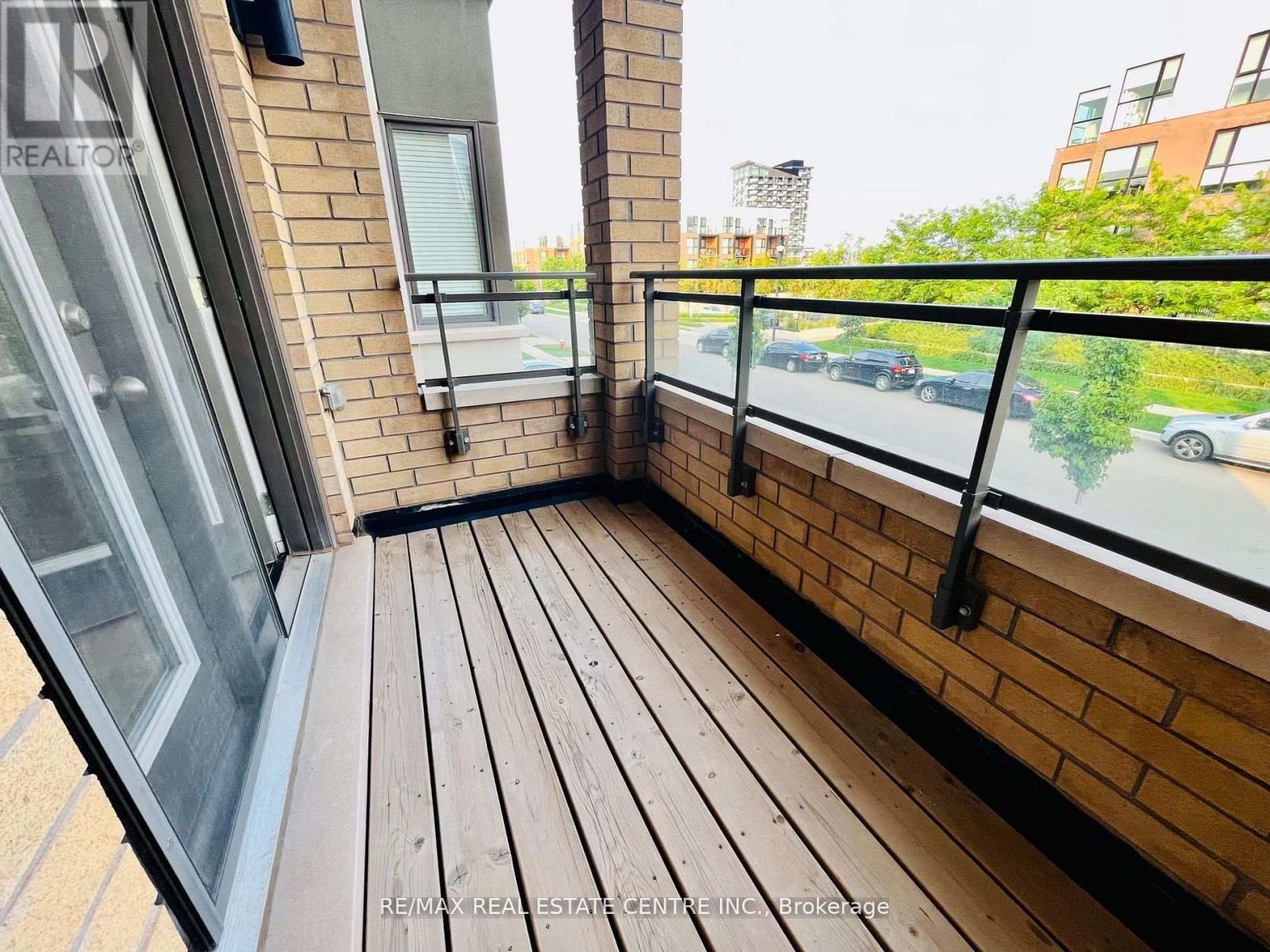 171 Sabina Drive, Oakville, Ontario  L6H 7C3 - Photo 13 - W12499722