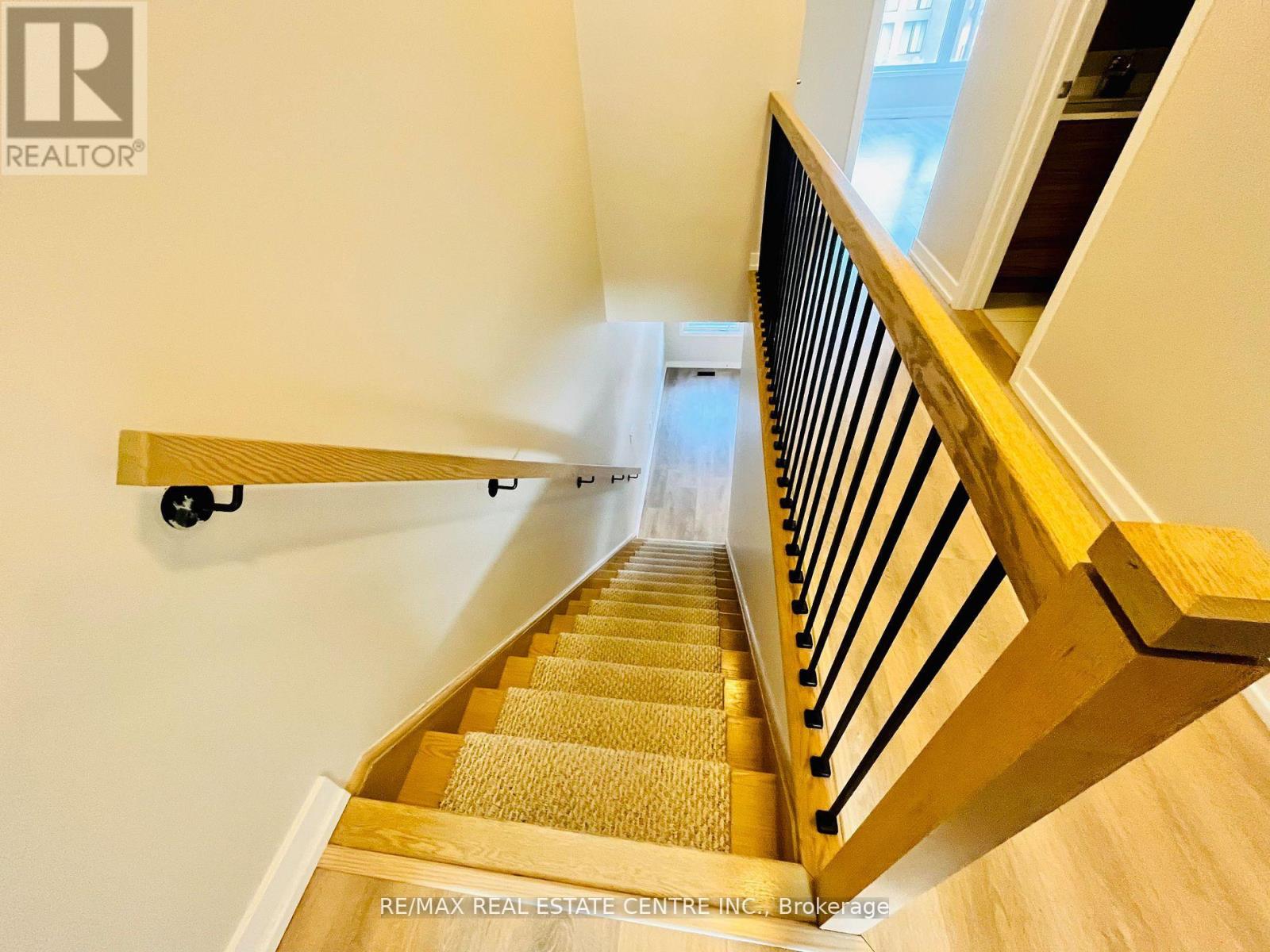 171 Sabina Drive, Oakville, Ontario  L6H 7C3 - Photo 16 - W12499722