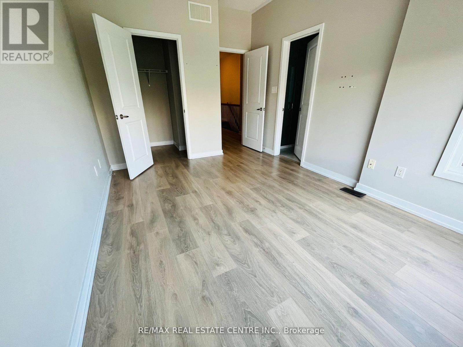 171 Sabina Drive, Oakville, Ontario  L6H 7C3 - Photo 19 - W12499722