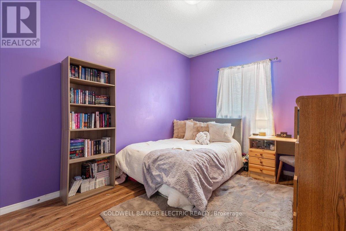 432 Florence Drive, Peterborough (Monaghan Ward 2), Ontario  K9J 0H9 - Photo 19 - X12499752