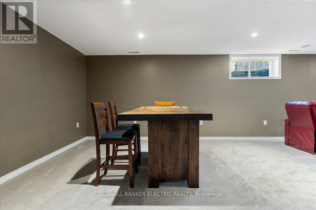 432 Florence Drive, Peterborough (Monaghan Ward 2), Ontario  K9J 0H9 - Photo 26 - X12499752