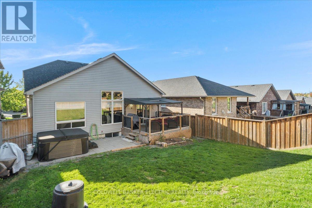 432 Florence Drive, Peterborough (Monaghan Ward 2), Ontario  K9J 0H9 - Photo 29 - X12499752