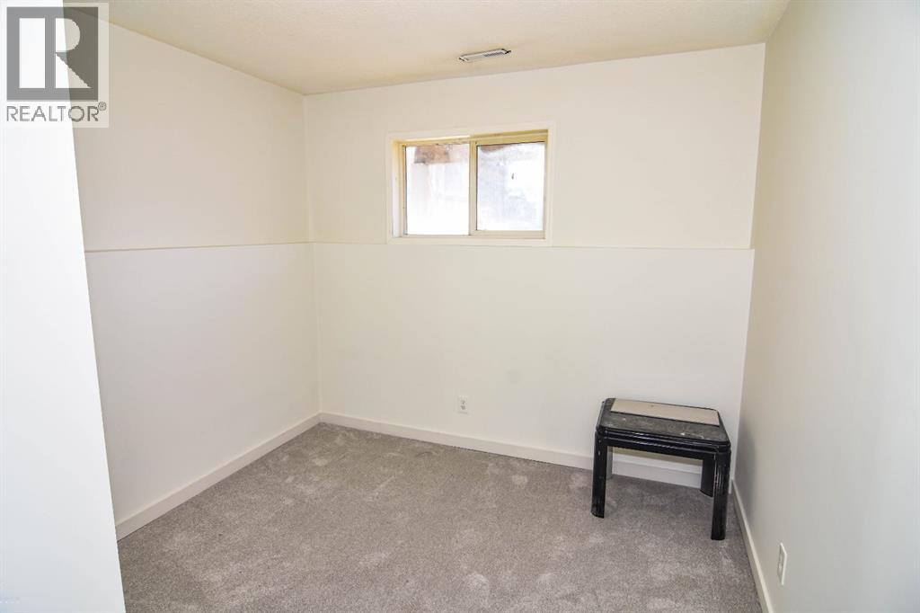 237 Tarawood Close Ne, Calgary, Alberta  T3J 4Y9 - Photo 10 - A2257572