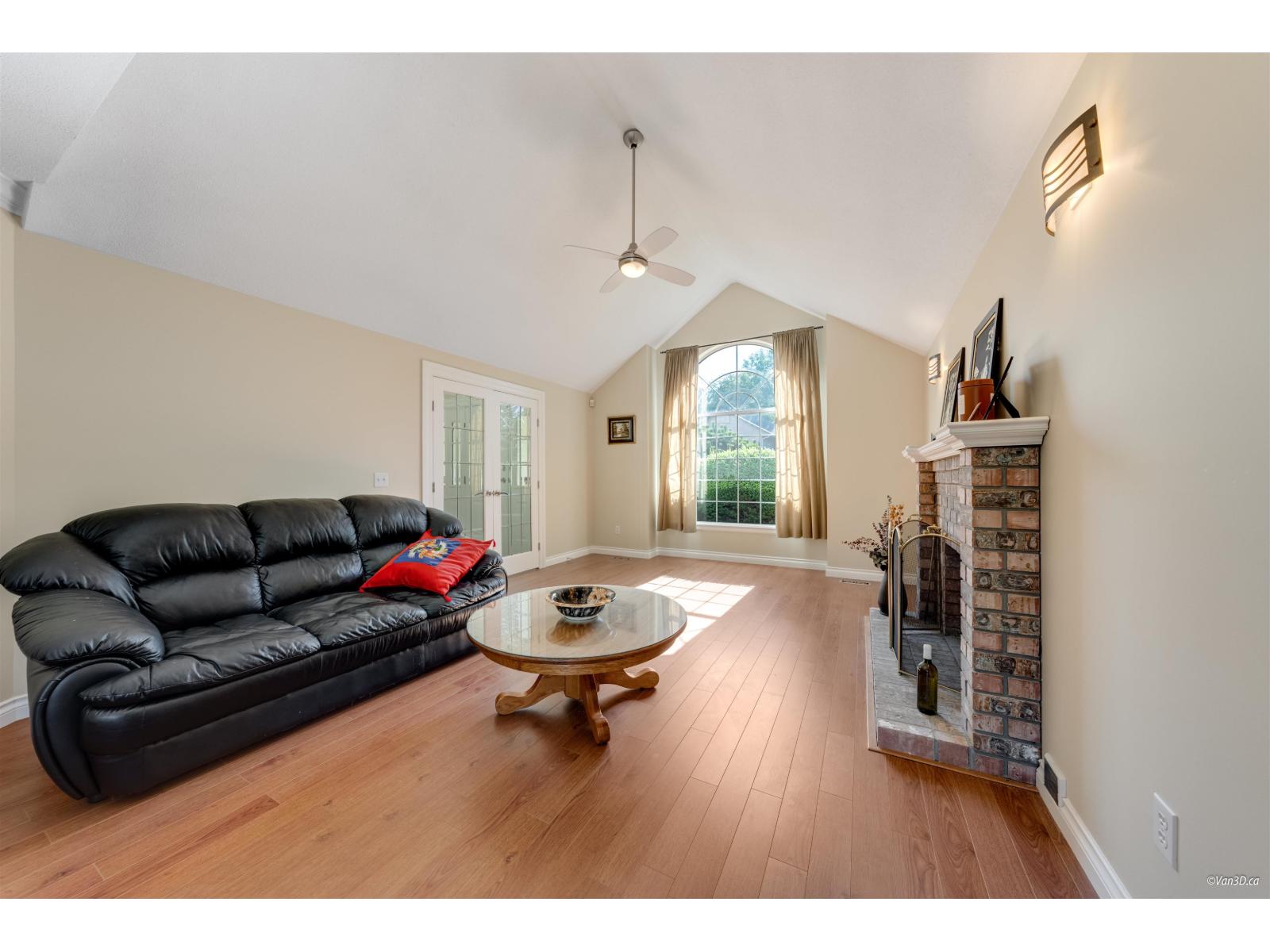 15303 28a Avenue, Surrey, British Columbia  V4P 1G4 - Photo 4 - R3052603