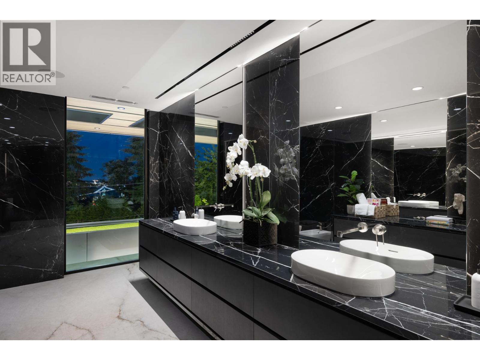 690 Knockmaroon Road, West Vancouver, British Columbia  V7S 1R6 - Photo 33 - R3024113