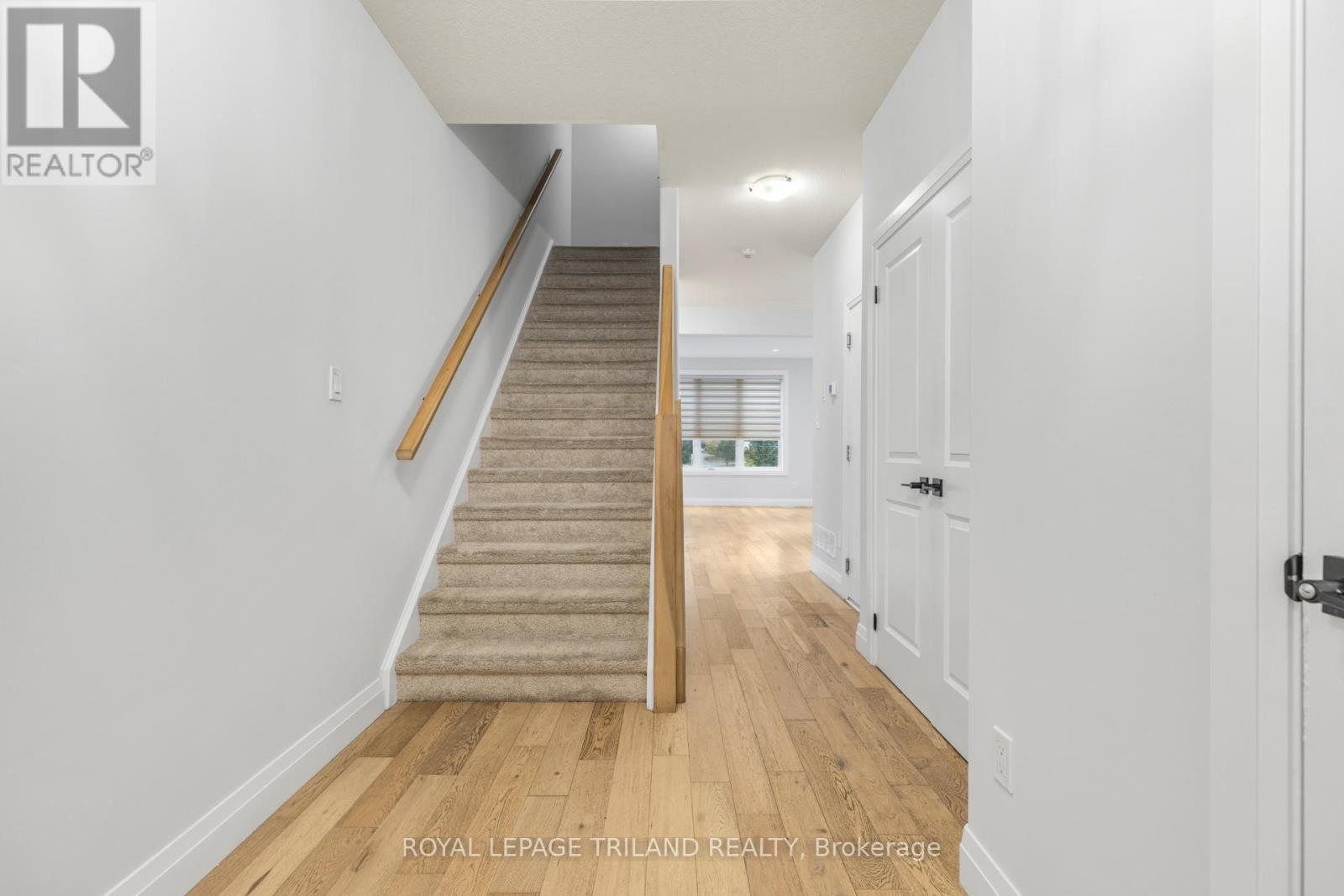 1091 Upperpoint Avenue, London South, Ontario  N6K 0L1 - Photo 12 - X12499756