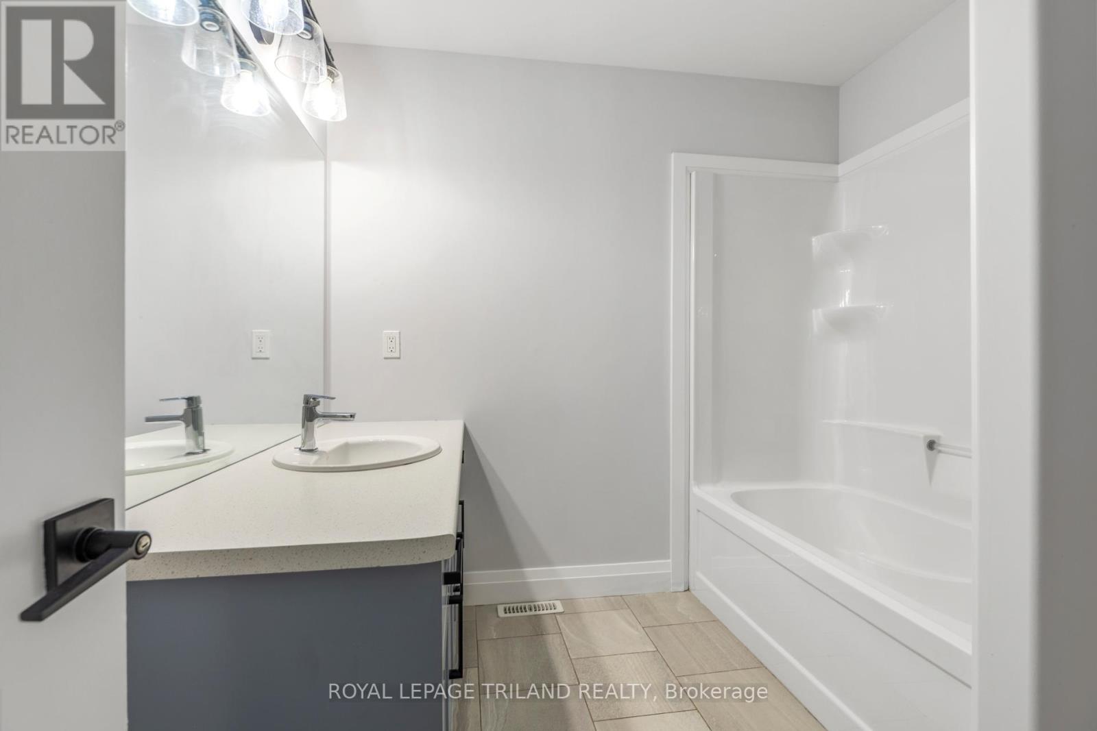 1091 Upperpoint Avenue, London South, Ontario  N6K 0L1 - Photo 25 - X12499756