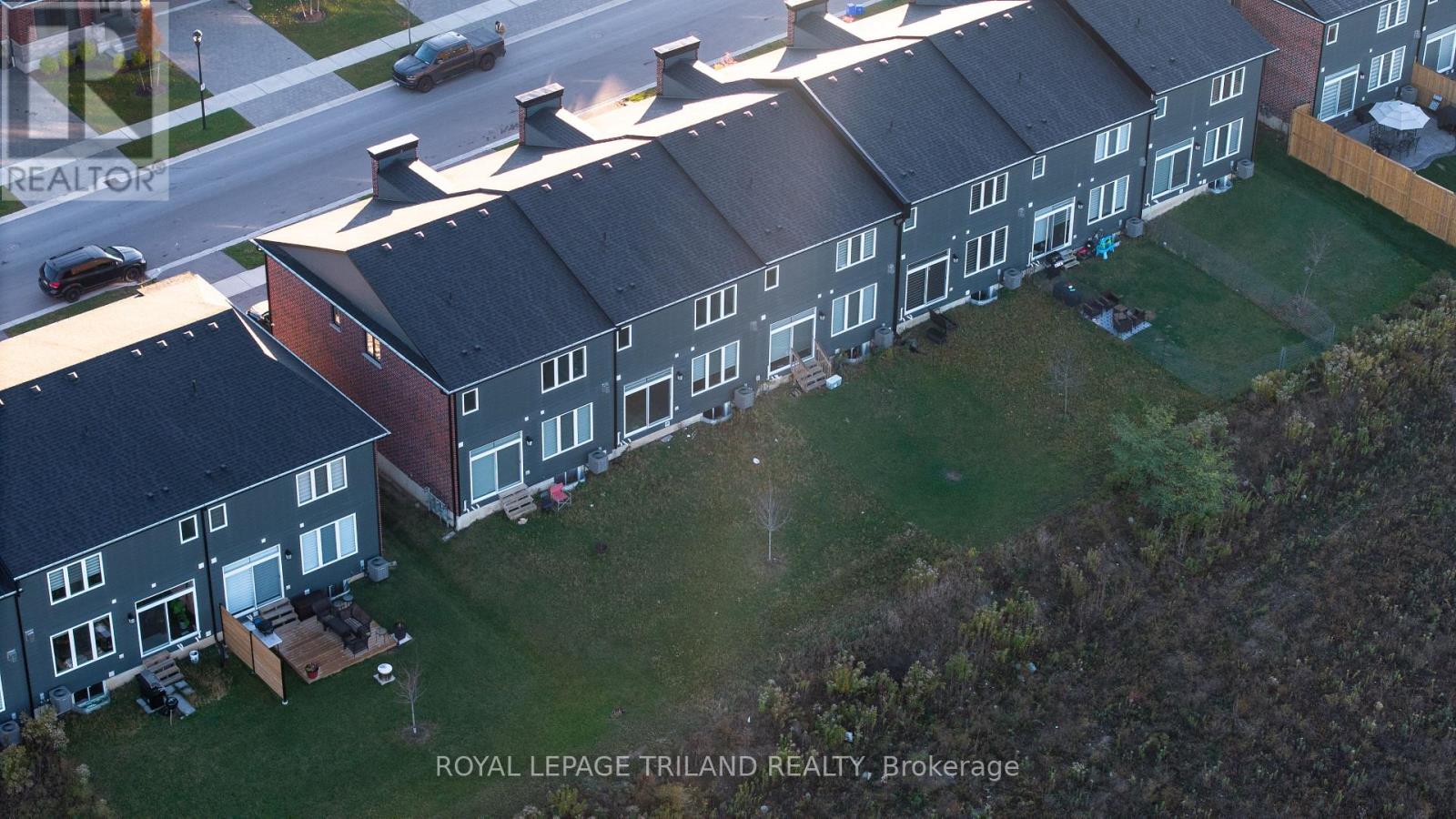 1091 Upperpoint Avenue, London South, Ontario  N6K 0L1 - Photo 5 - X12499756