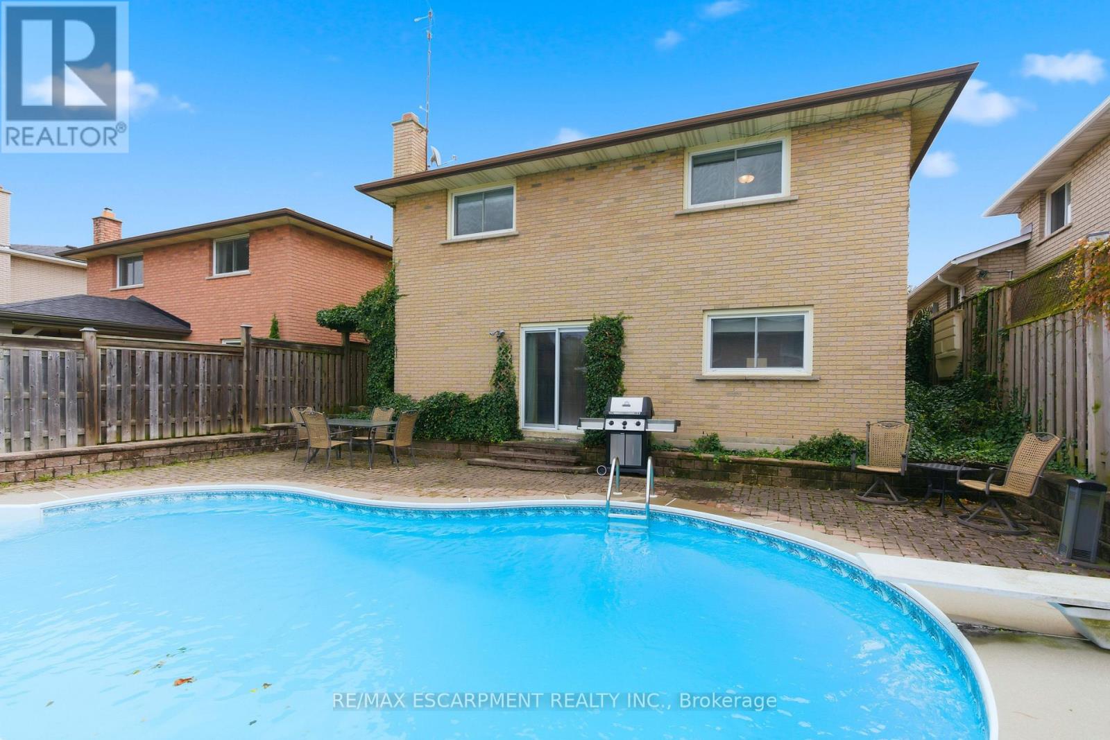 68 Firenze Street, Hamilton (Gurnett), Ontario  L9C 6V7 - Photo 38 - X12499662