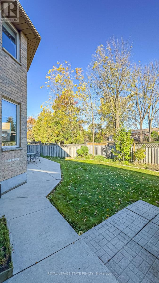 54 Falconridge Drive, Hamilton, Ontario  L9B 2P3 - Photo 42 - X12499670