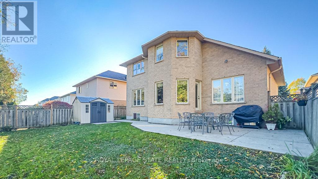 54 Falconridge Drive, Hamilton, Ontario  L9B 2P3 - Photo 45 - X12499670