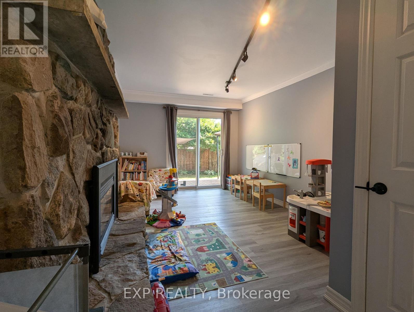 249 Whitelock Street, Stratford, Ontario  N5A 7L2 - Photo 23 - X12499678