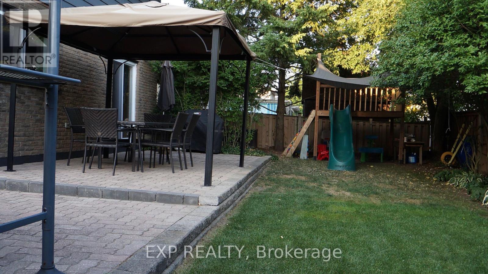 249 Whitelock Street, Stratford, Ontario  N5A 7L2 - Photo 35 - X12499678