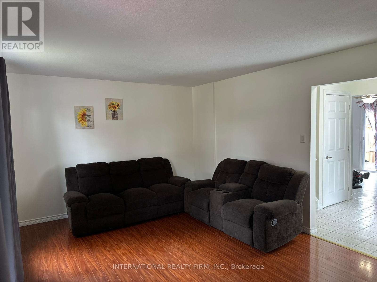 130 Sekura Crescent, Cambridge, Ontario  N1R 7E9 - Photo 10 - X12499708