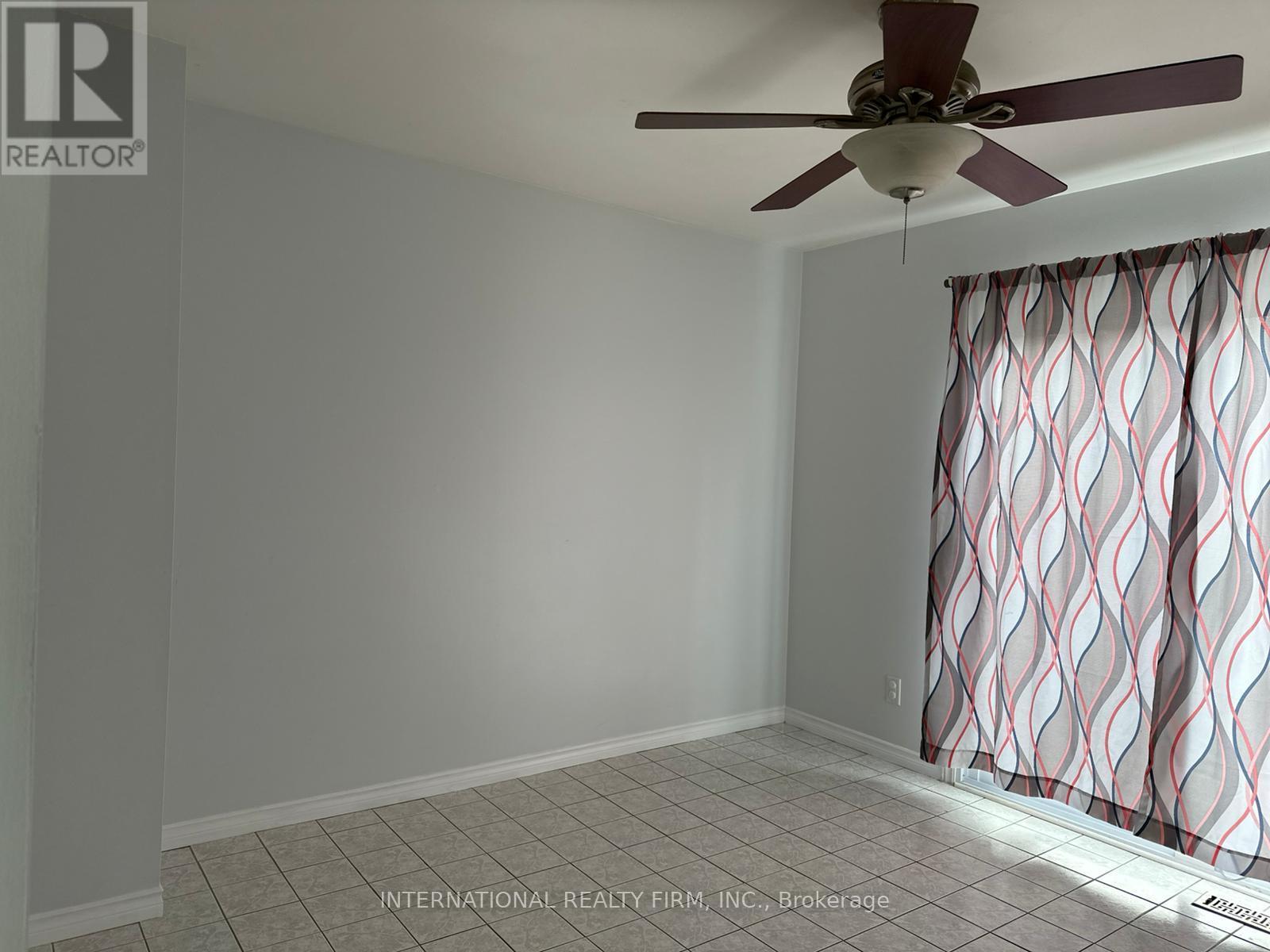 130 Sekura Crescent, Cambridge, Ontario  N1R 7E9 - Photo 12 - X12499708