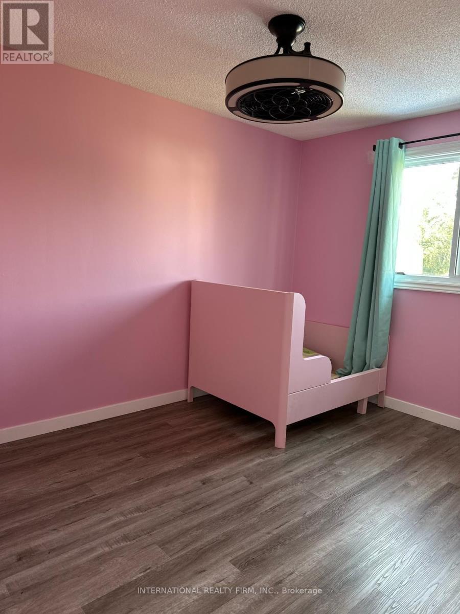 130 Sekura Crescent, Cambridge, Ontario  N1R 7E9 - Photo 29 - X12499708