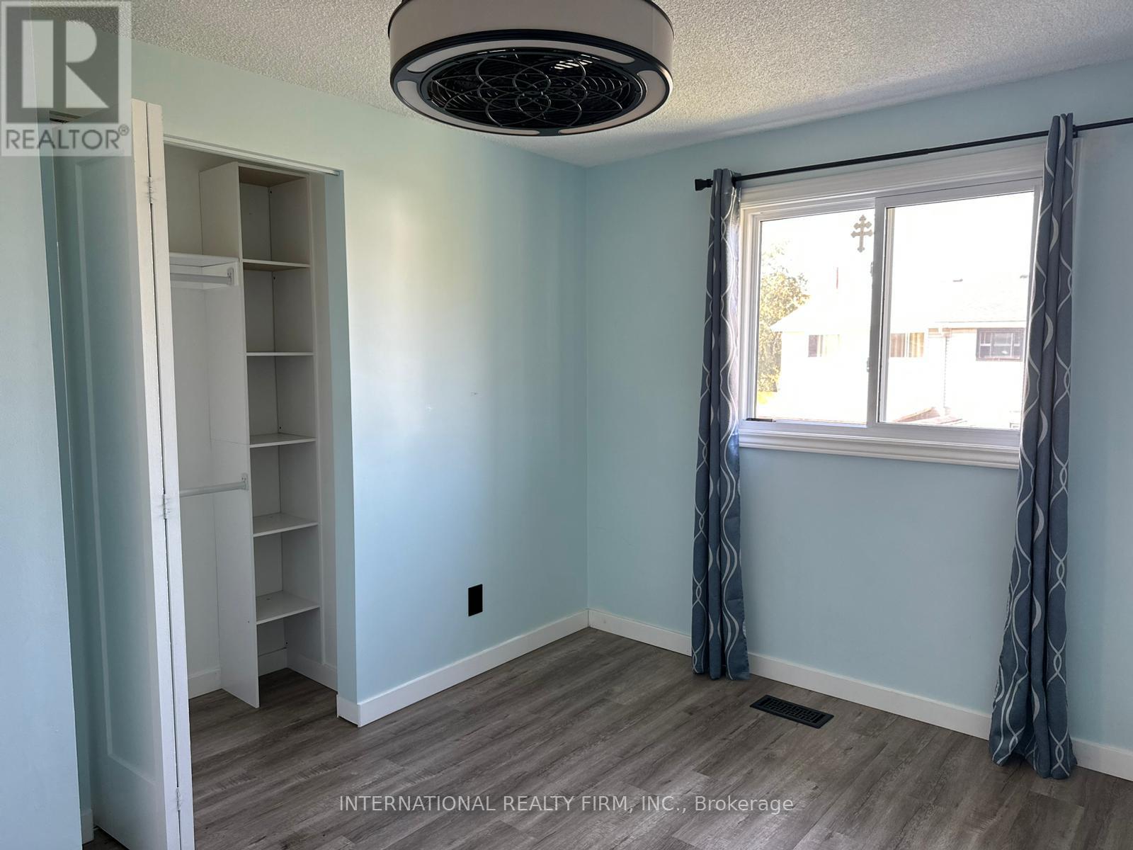 130 Sekura Crescent, Cambridge, Ontario  N1R 7E9 - Photo 30 - X12499708