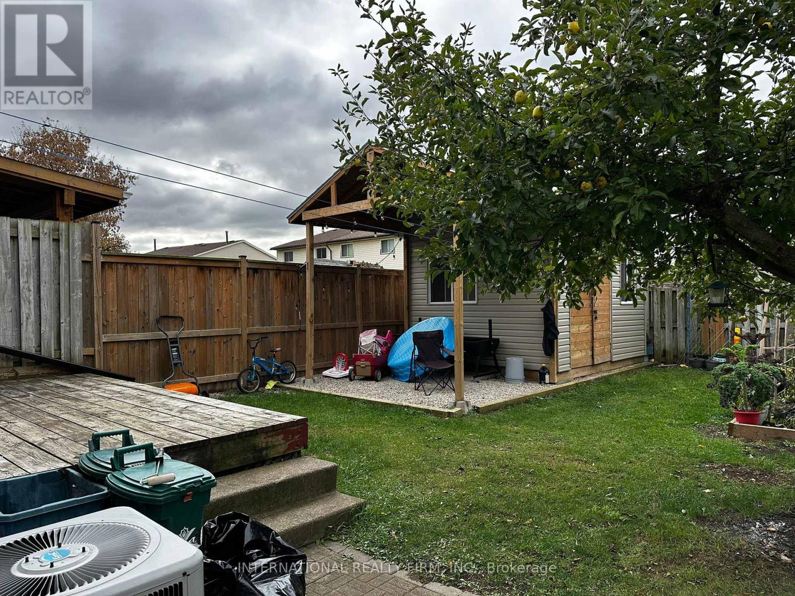 130 Sekura Crescent, Cambridge, Ontario  N1R 7E9 - Photo 39 - X12499708