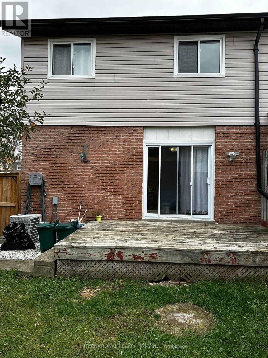 130 Sekura Crescent, Cambridge, Ontario  N1R 7E9 - Photo 41 - X12499708