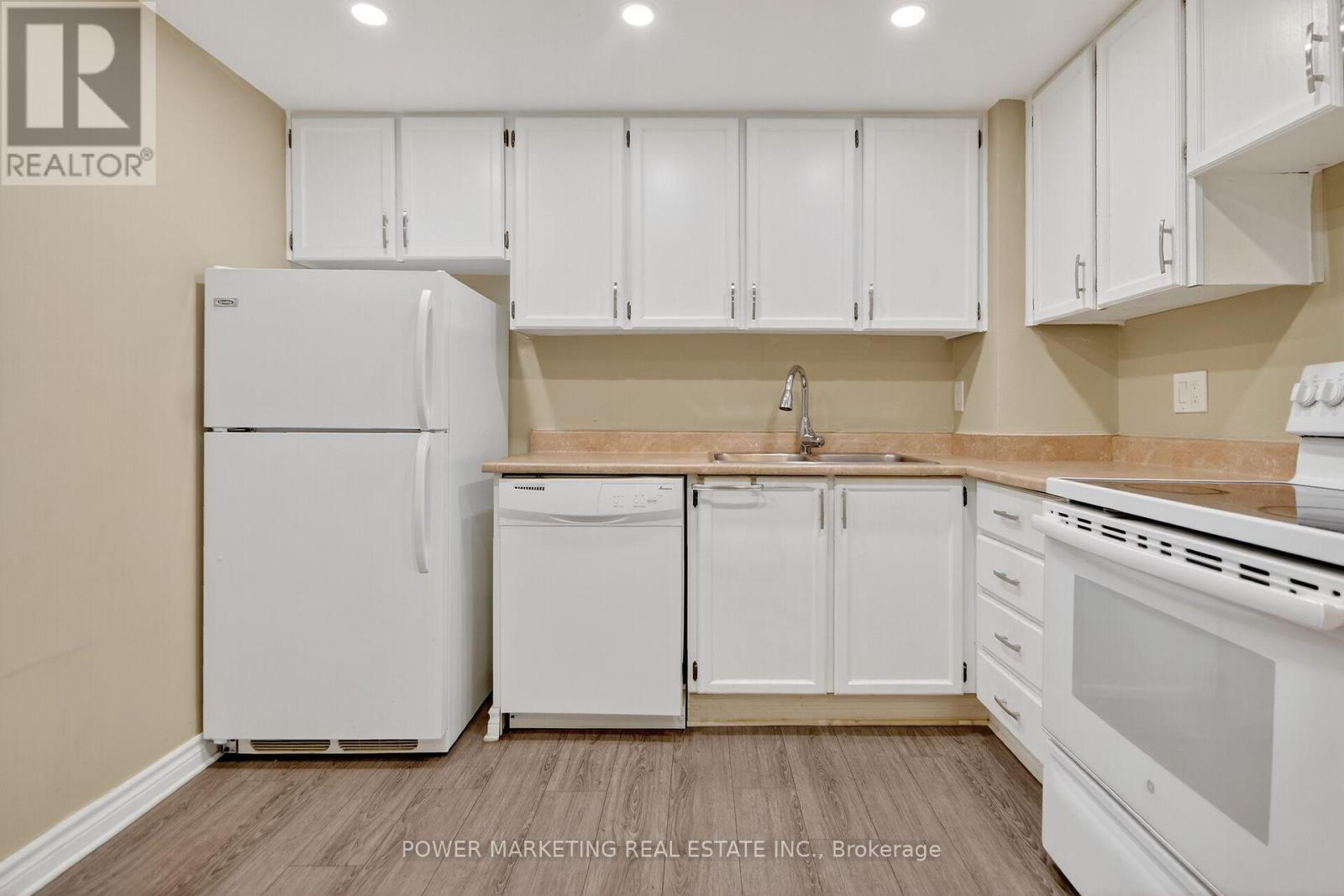 2806 - 500 Laurier Avenue W, Ottawa, Ontario  K1R 5E1 - Photo 20 - X12499782