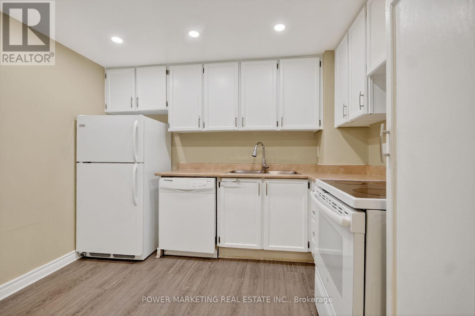 2806 - 500 Laurier Avenue W, Ottawa, Ontario  K1R 5E1 - Photo 26 - X12499782