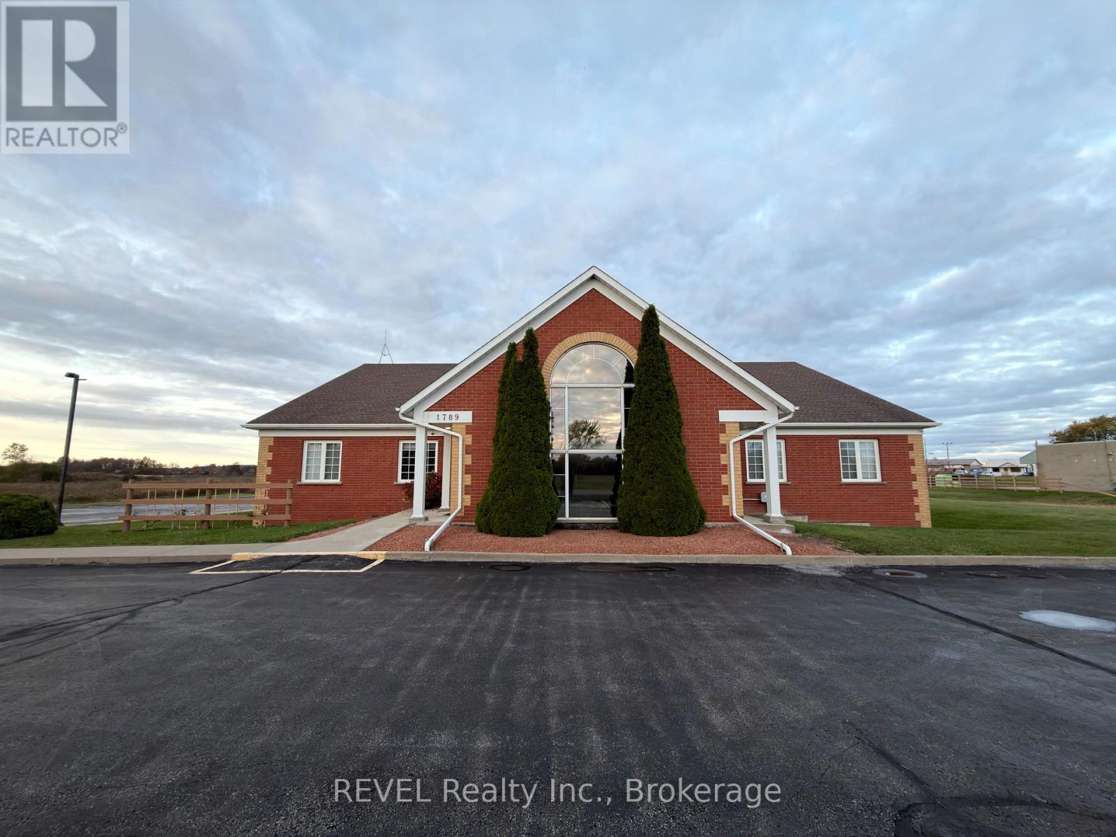 9 - 1789 MERRITTVILLE HIGHWAY, Thorold, Ontario