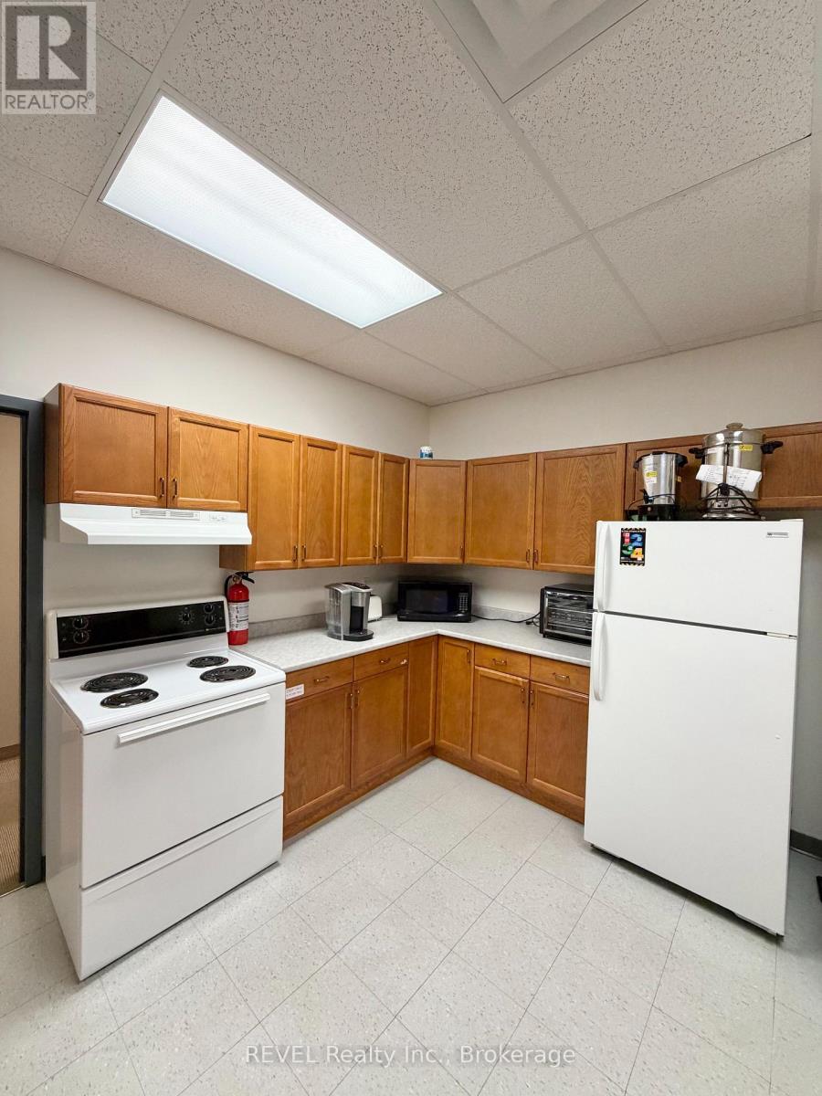 9 - 1789 Merrittville Highway, Thorold (Hurricane/merrittville), Ontario  L3B 5N5 - Photo 17 - X12499786