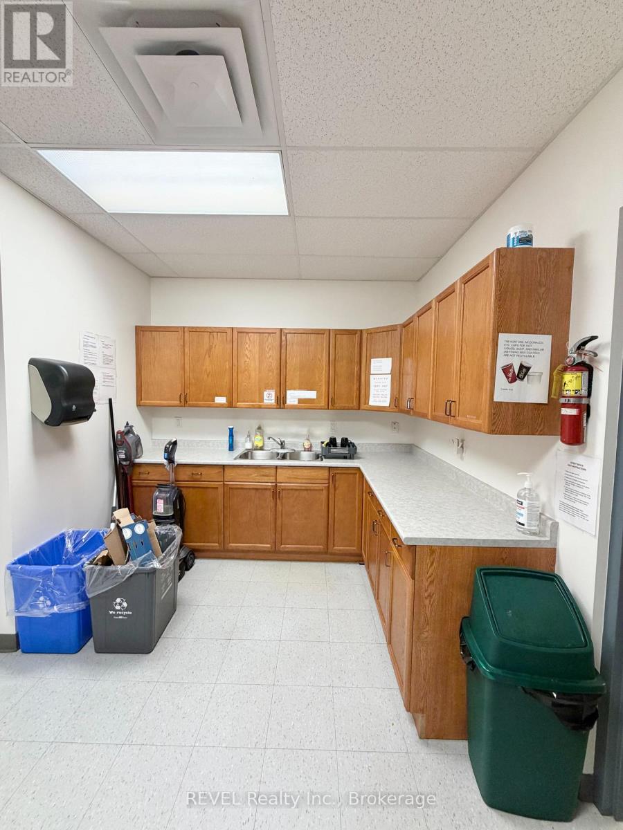 9 - 1789 Merrittville Highway, Thorold (Hurricane/merrittville), Ontario  L3B 5N5 - Photo 18 - X12499786