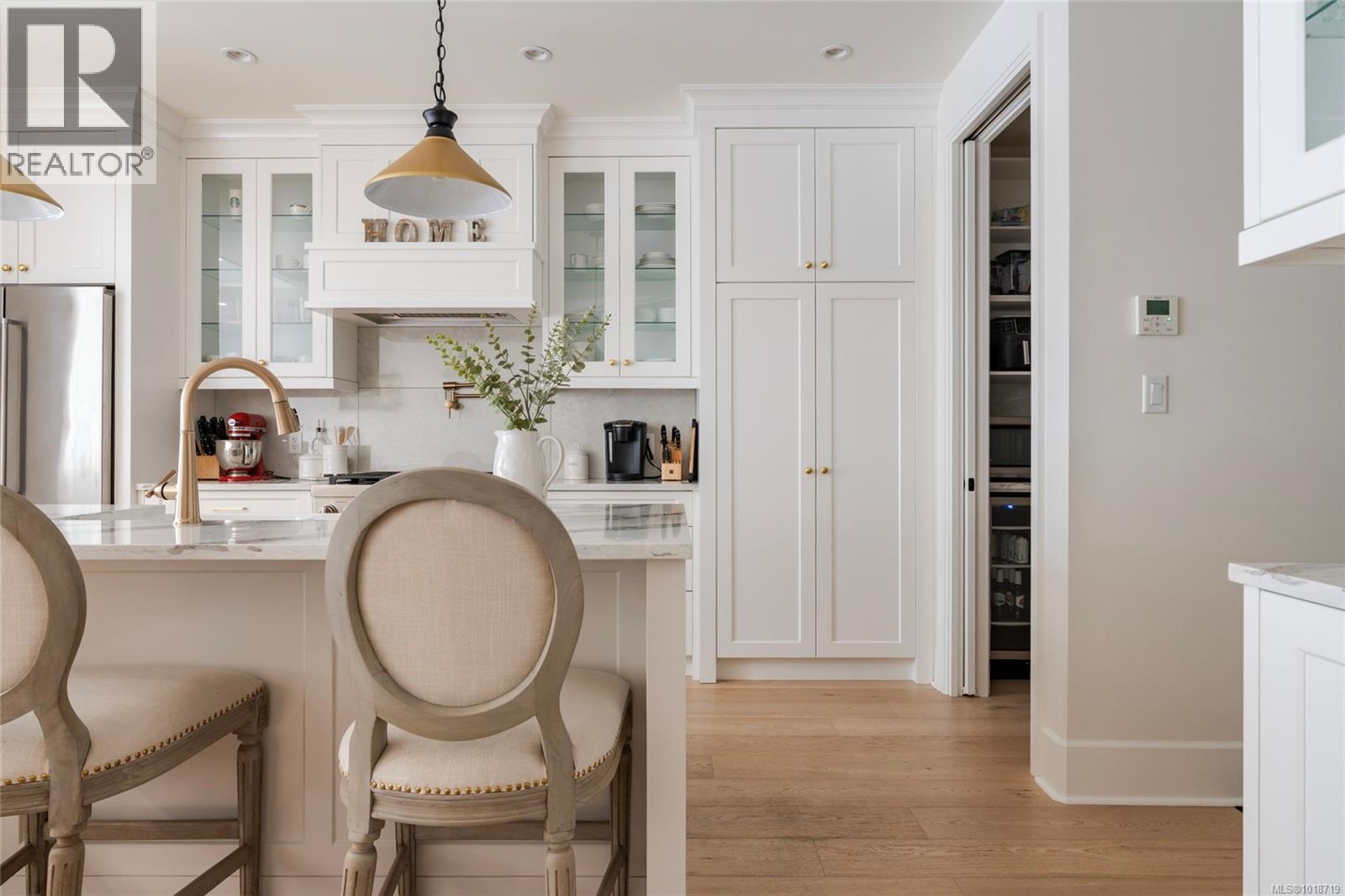 4829 Cordova Bay Rd, Saanich, British Columbia  V8Y 2J8 - Photo 11 - 1018719