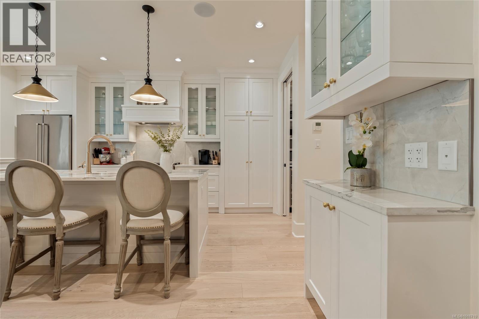 4829 Cordova Bay Rd, Saanich, British Columbia  V8Y 2J8 - Photo 16 - 1018719